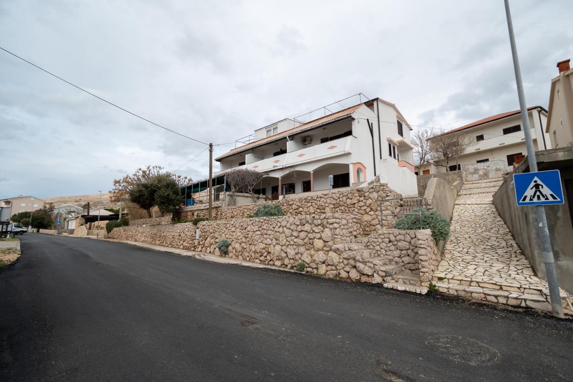 Apartments And Rooms With Parking Space Zubovici, Pag - 16063 Exterior photo