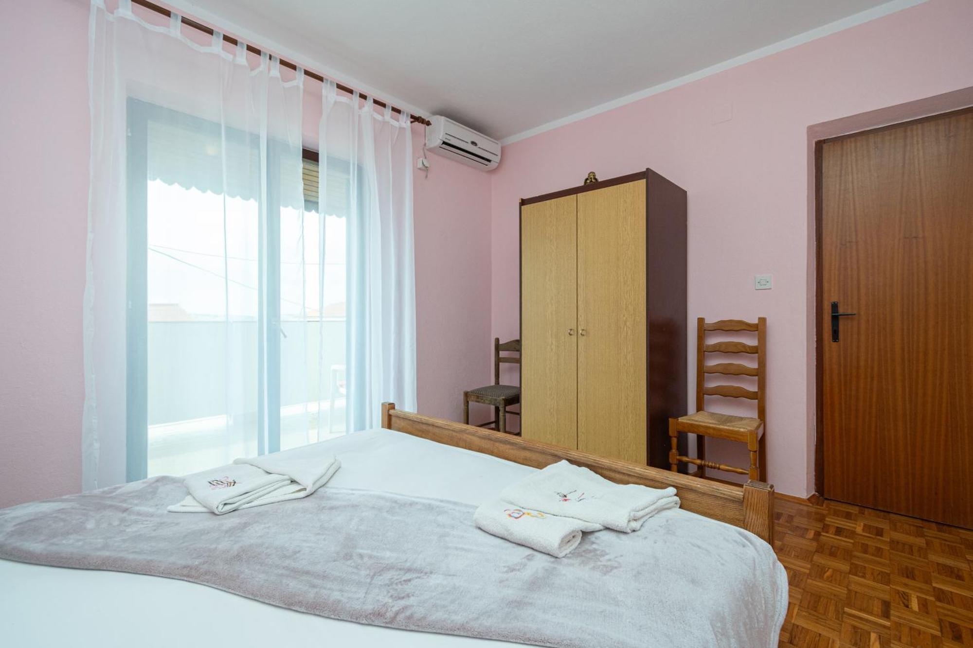 Apartments And Rooms With Parking Space Zubovici, Pag - 16063 Room photo